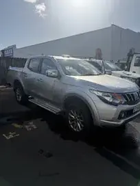 Mitsubishi Triton 2017 photo 3