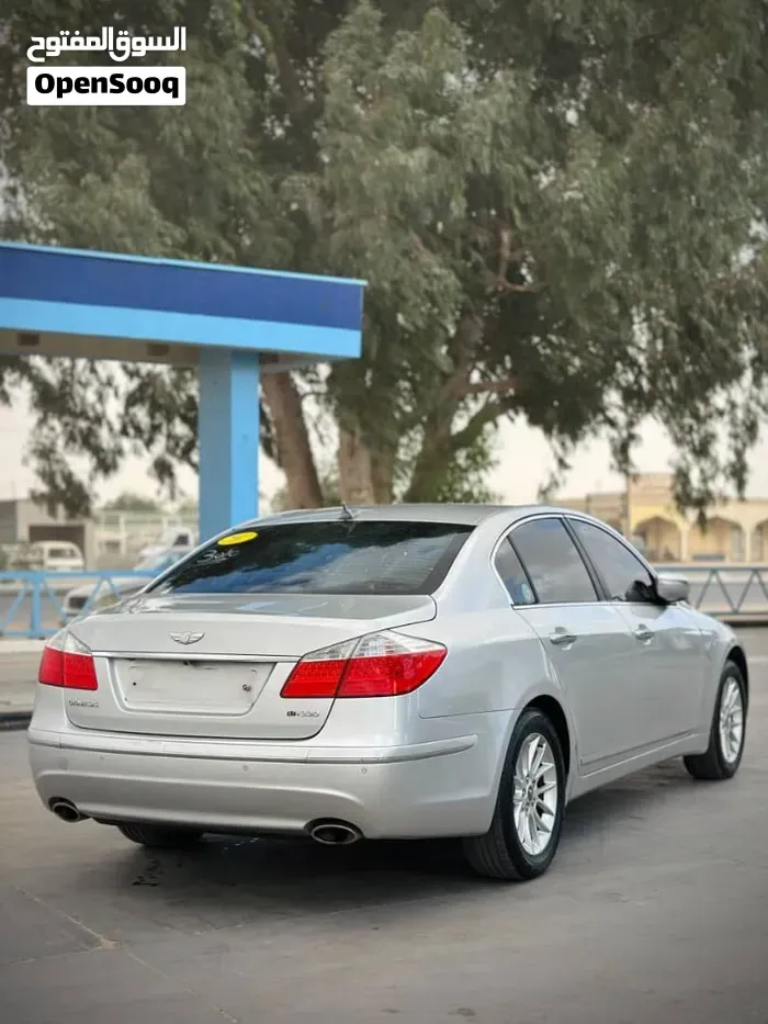Hyundai Genesis 2009 photo 4