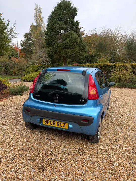 Peugeot 107 2008 photo 2