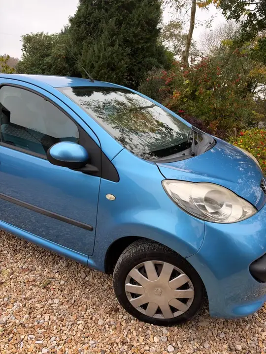 Peugeot 107 2008 photo 5