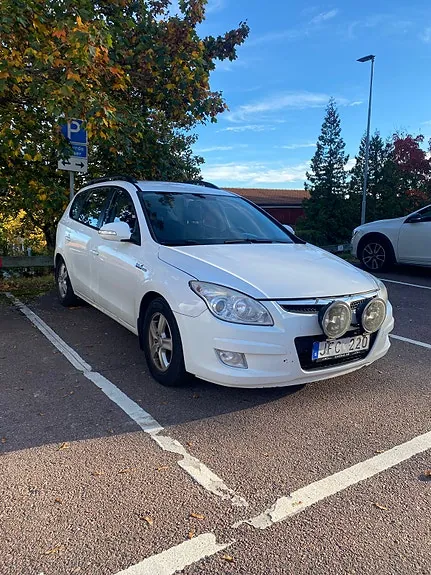 Hyundai I30 2010 photo 2