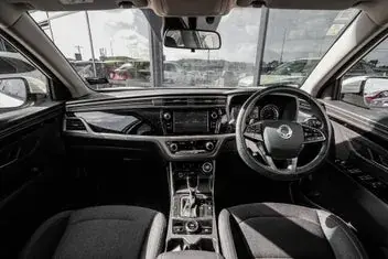 KG Mobility Korando 2024 photo 3