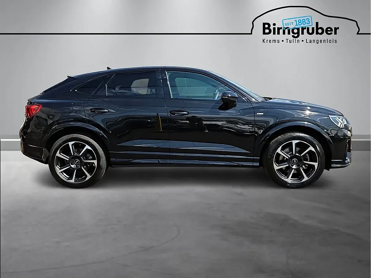 Audi Q3 2025 photo 3