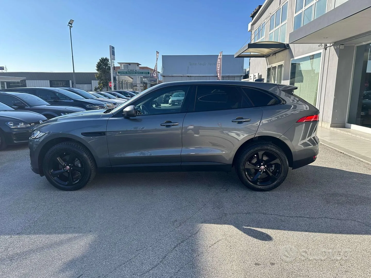 Jaguar F-Pace 2019 photo 4