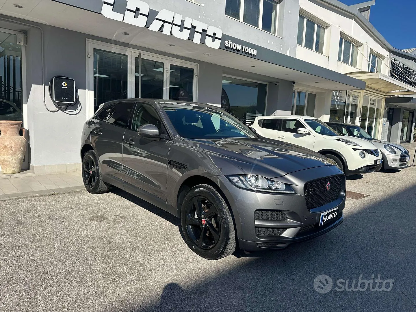 Jaguar F-Pace