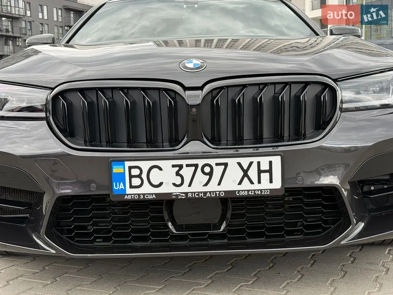 BMW 5 Series 2018 photo 3
