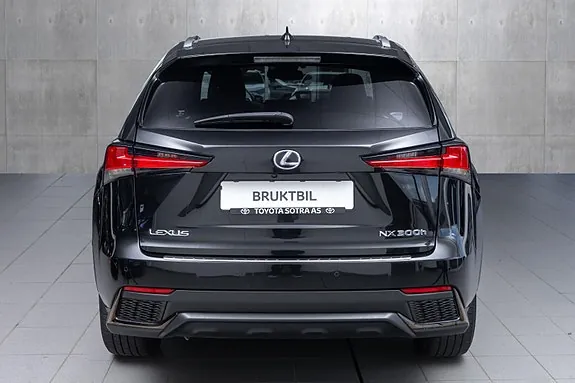 Lexus Nx300H 2018 photo 5