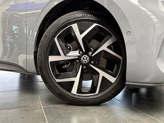 Volkswagen Id.3 2024 photo 2