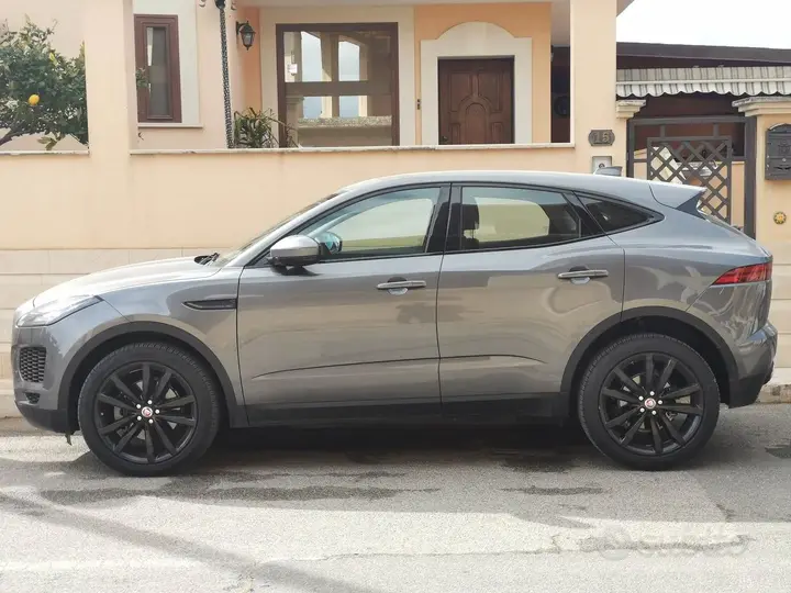 Jaguar E-Pace