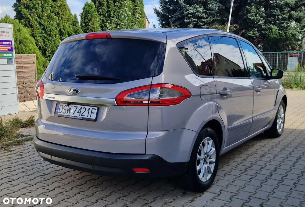 Ford S-Max 2011 photo 4