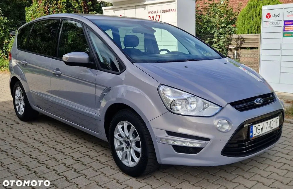 Ford S-Max 2011 photo 2
