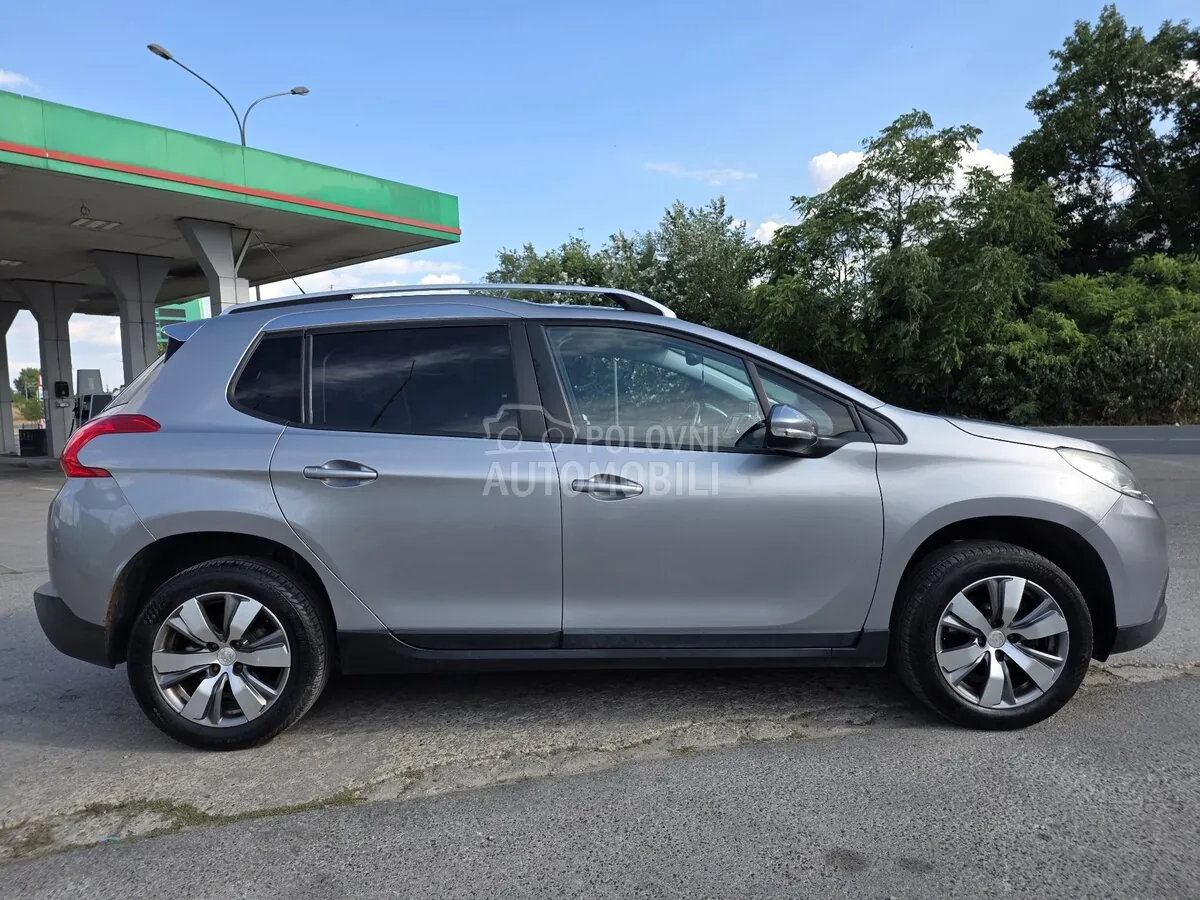 Peugeot 2008 2015 photo 4