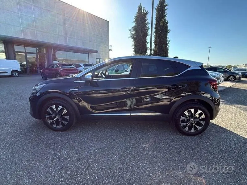 Renault Captur 2023 photo 3