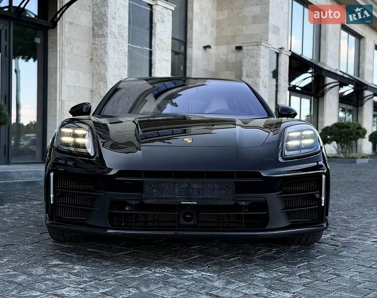 Porsche Panamera 2023 photo 3