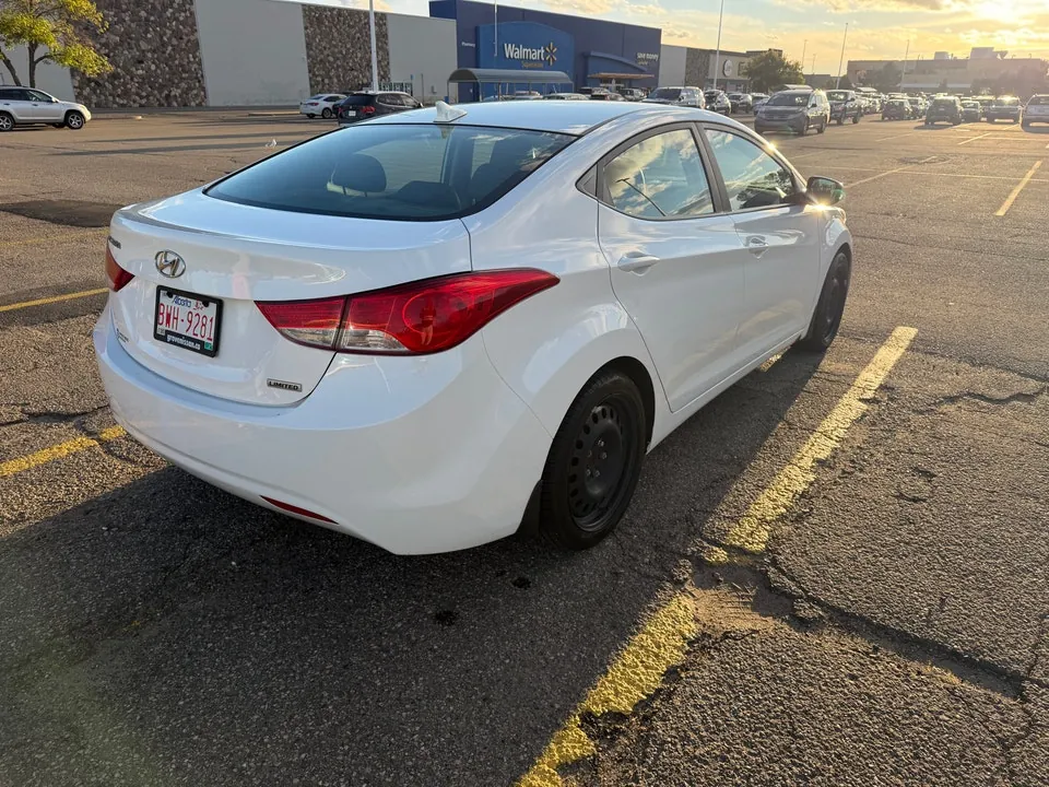 Hyundai Elantra 2013 photo 5