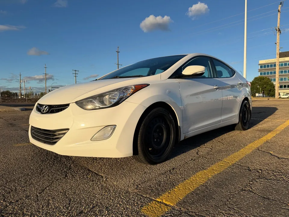 Hyundai Elantra 2013 photo 3