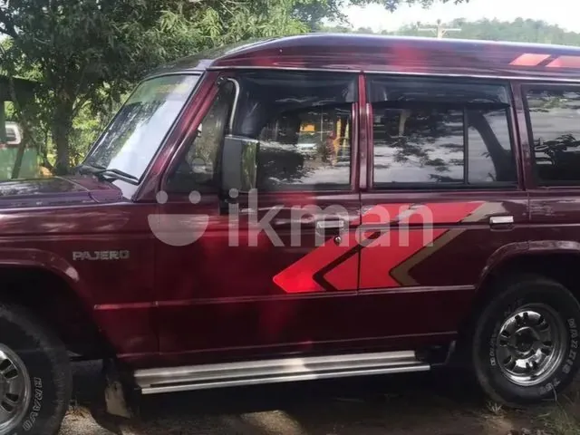 Mitsubishi Pajero 1989 photo 4