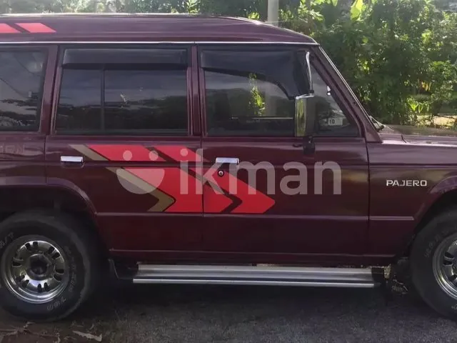Mitsubishi Pajero 1989 photo 5