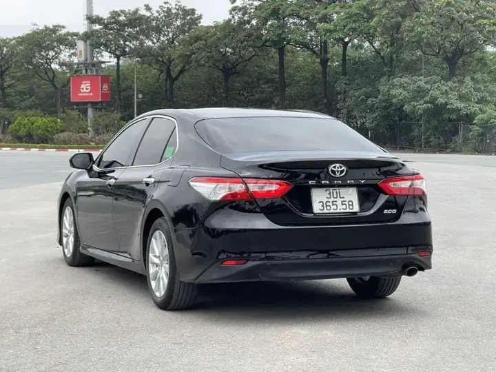 Toyota Camry 2021 photo 2