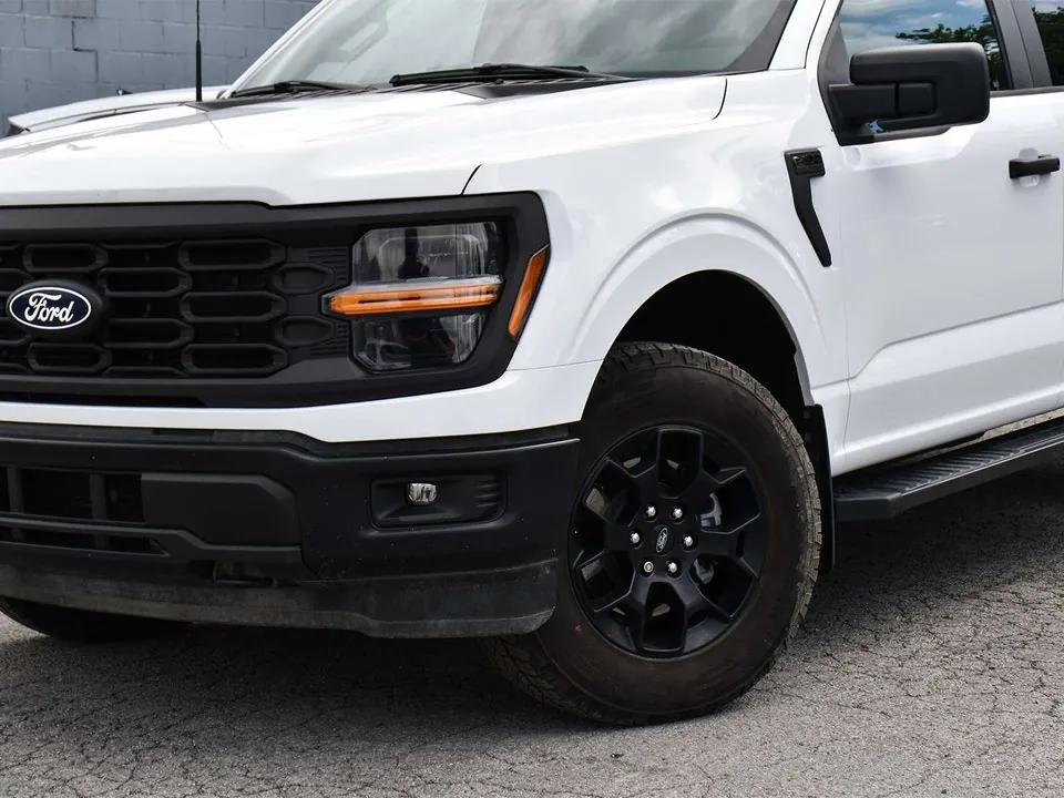 Ford F-150 2024 photo 2