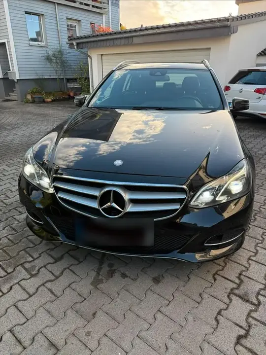 Mercedes-Benz E