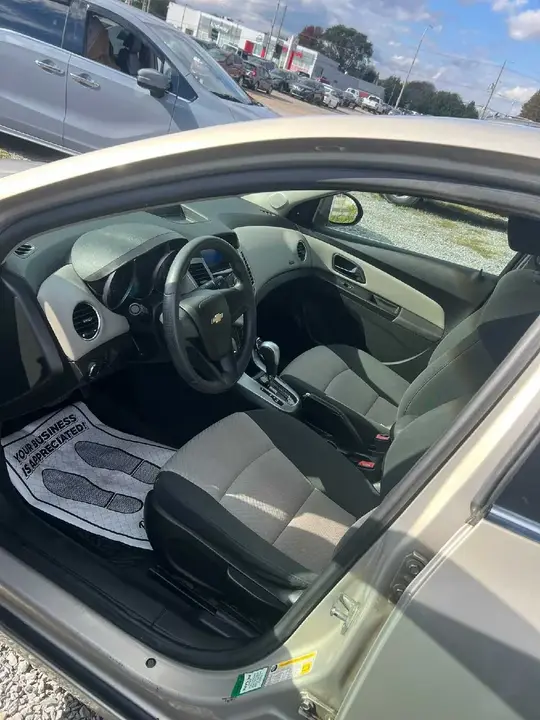 Chevrolet Cruze 2012 photo 3
