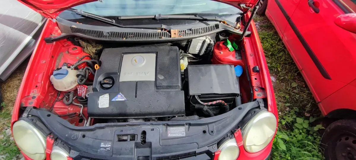 Volkswagen Polo 2003 photo 3