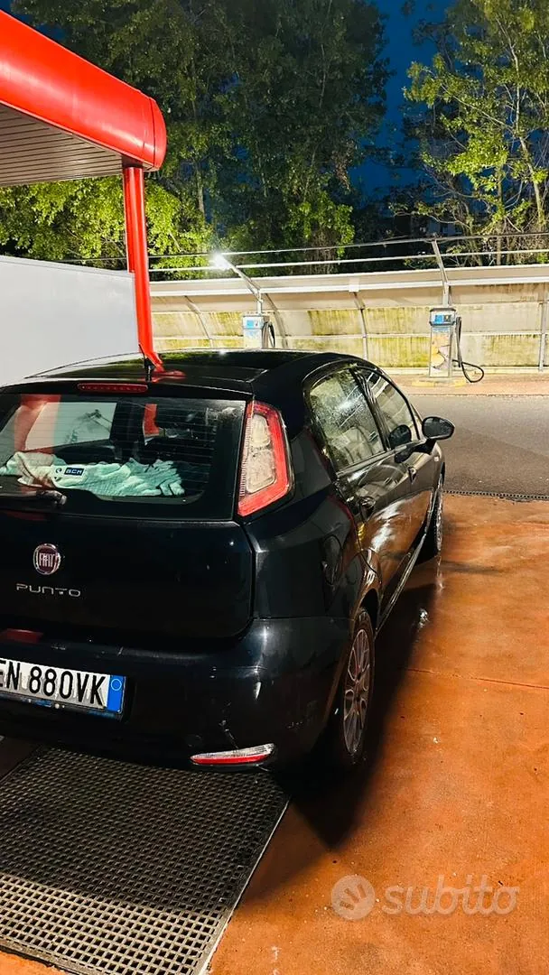 Fiat Punto 2012 photo 4