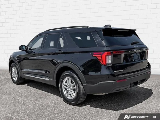 Ford Explorer 2025 photo 4