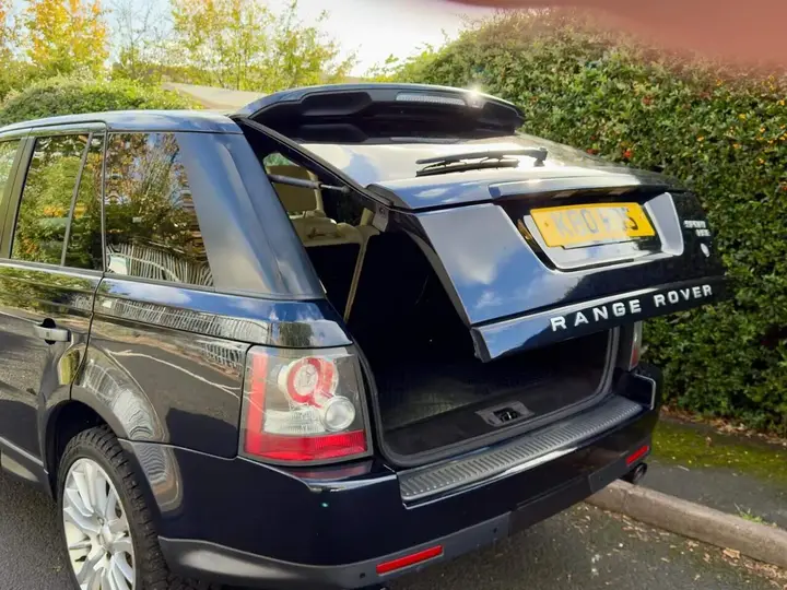 Land Rover Range Rover Sport 2010 photo 4