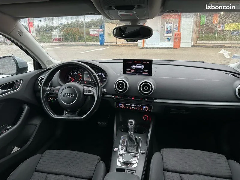 Audi A3 2015 photo 2