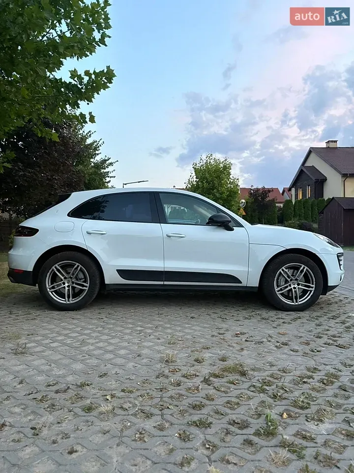 Porsche Macan