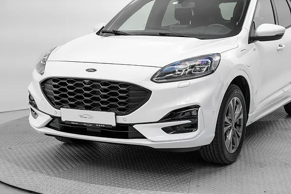 Ford Kuga 2021 photo 2