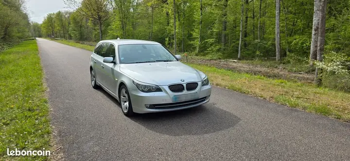 BMW 5 Series 2008 photo 2