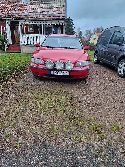 Volvo V70 2002 photo 2
