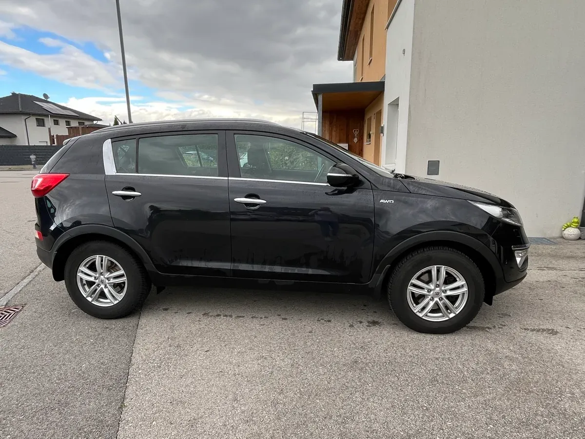 Kia Sportage 2013 photo 2