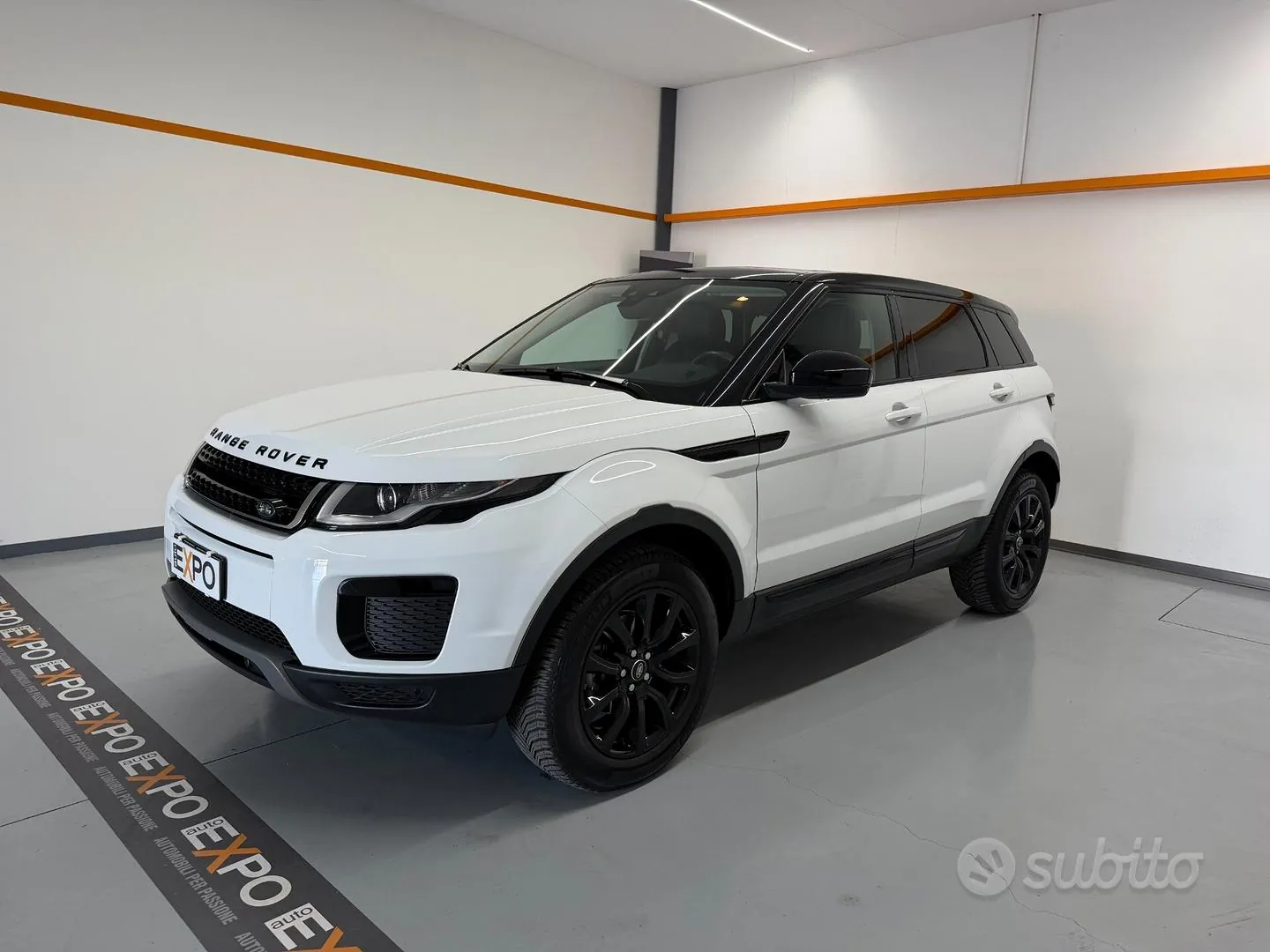 Land Rover Range Rover Evoque 2018 photo 3