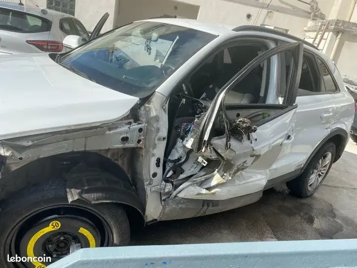 Audi Q3 2012 photo 5