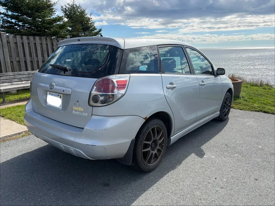 Toyota Matrix 2006 photo 2