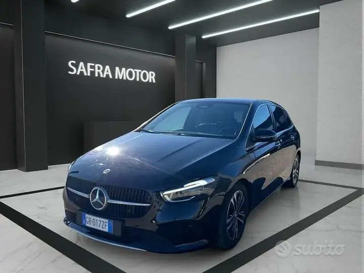 Mercedes-Benz Claسة B