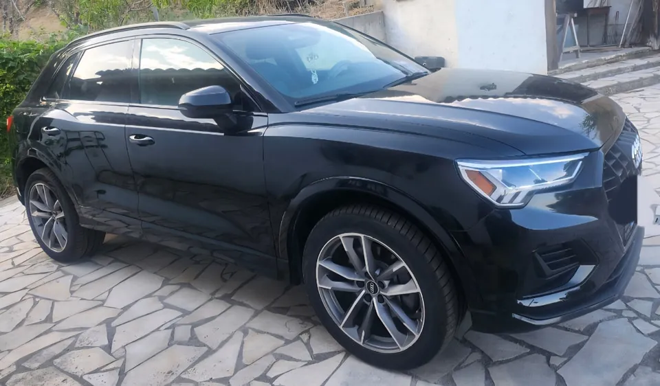 Audi Q3 2021 photo 3