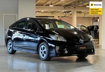 Toyota Prius 2015 photo 2