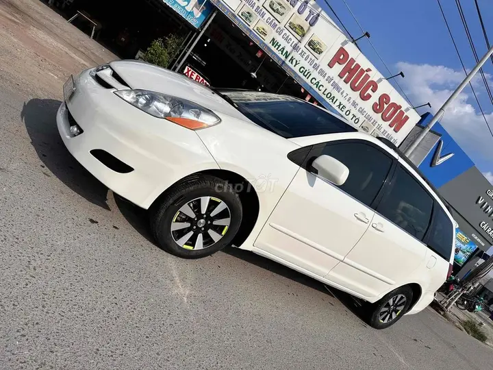 Toyota Sienna 2006 photo 3
