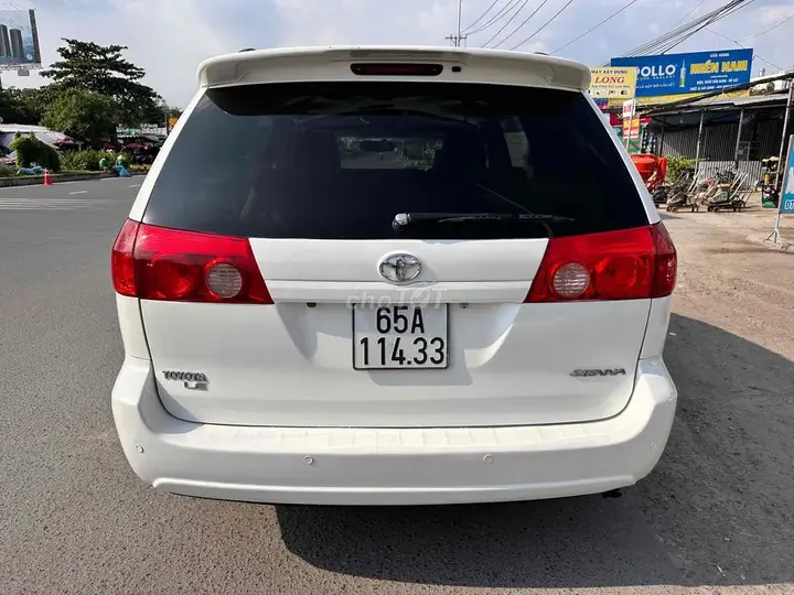 Toyota Sienna 2006 photo 4