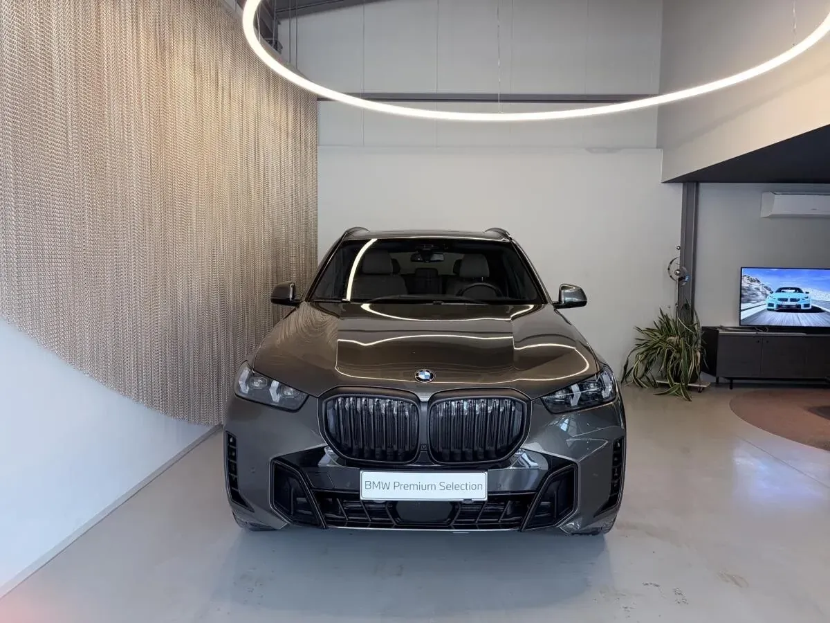 BMW X5 2025 photo 2