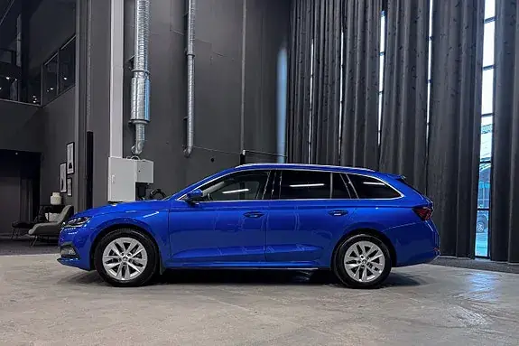 Skoda Octavia 2024 photo 3