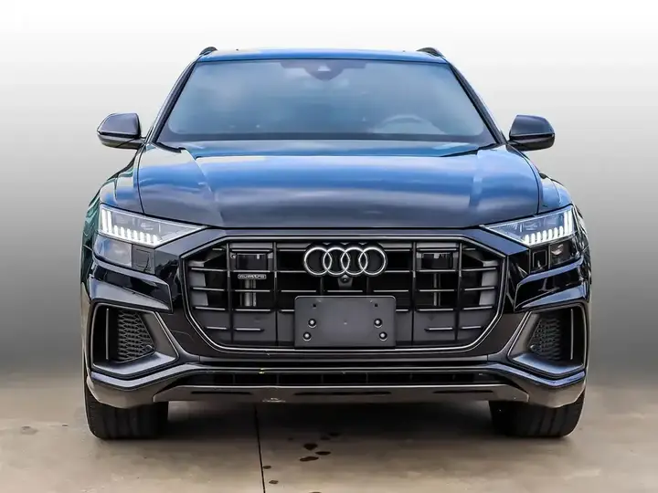 Audi Q8 2023 photo 2