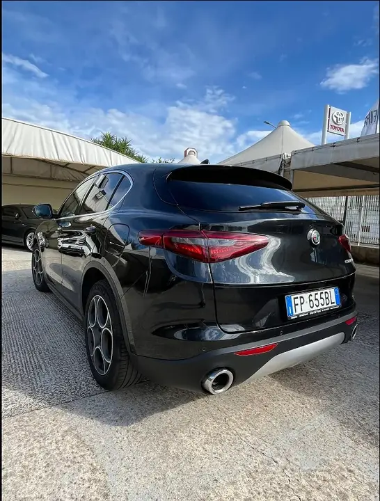 Alfa Romeo Stelvio 2018 photo 3