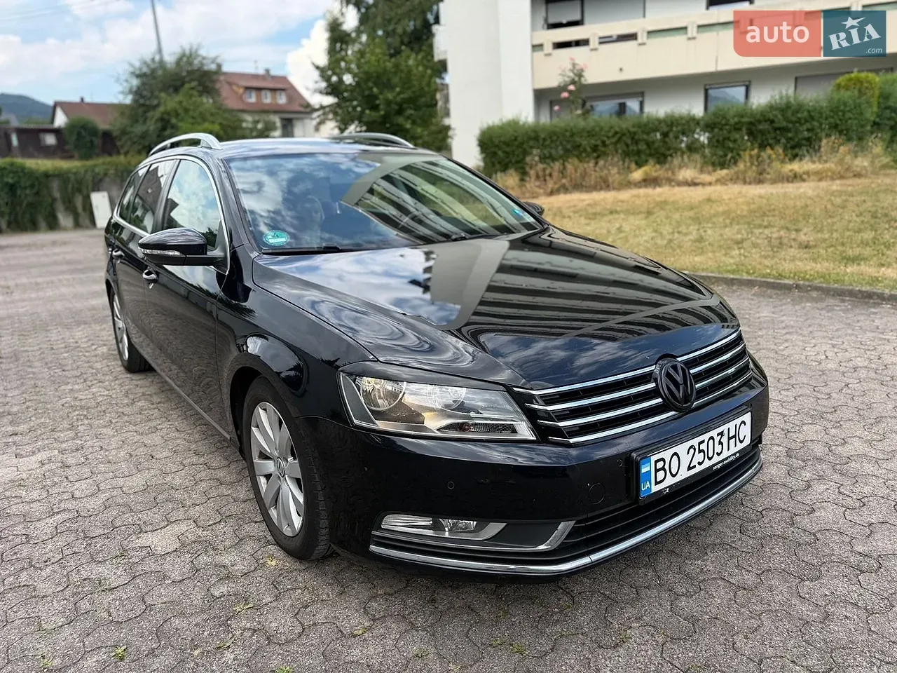 Volkswagen Passat 2012 photo 2