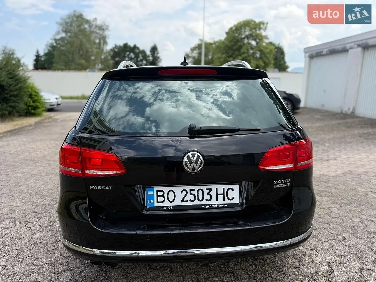 Volkswagen Passat 2012 photo 4
